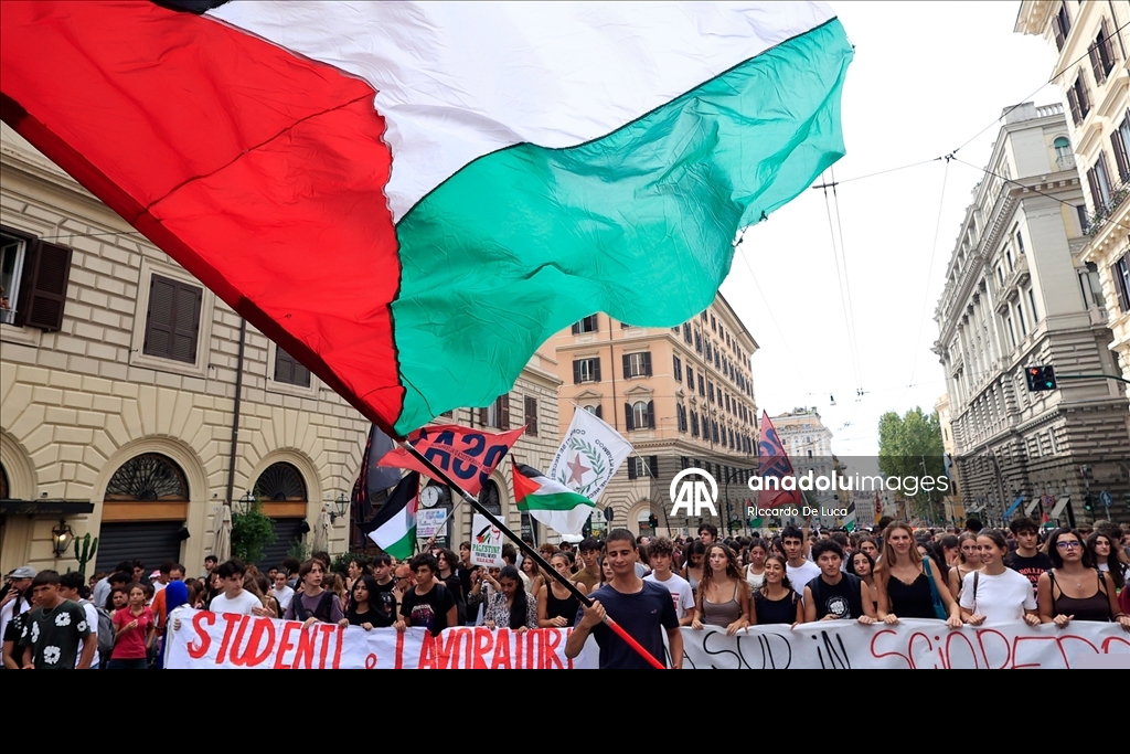 İtalya'da Gazze için genel greve gidildi