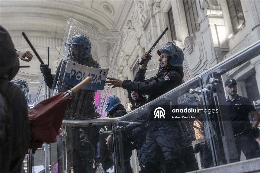 Milano'da Filistin destekçileriyle polis arasında arbede çıktı