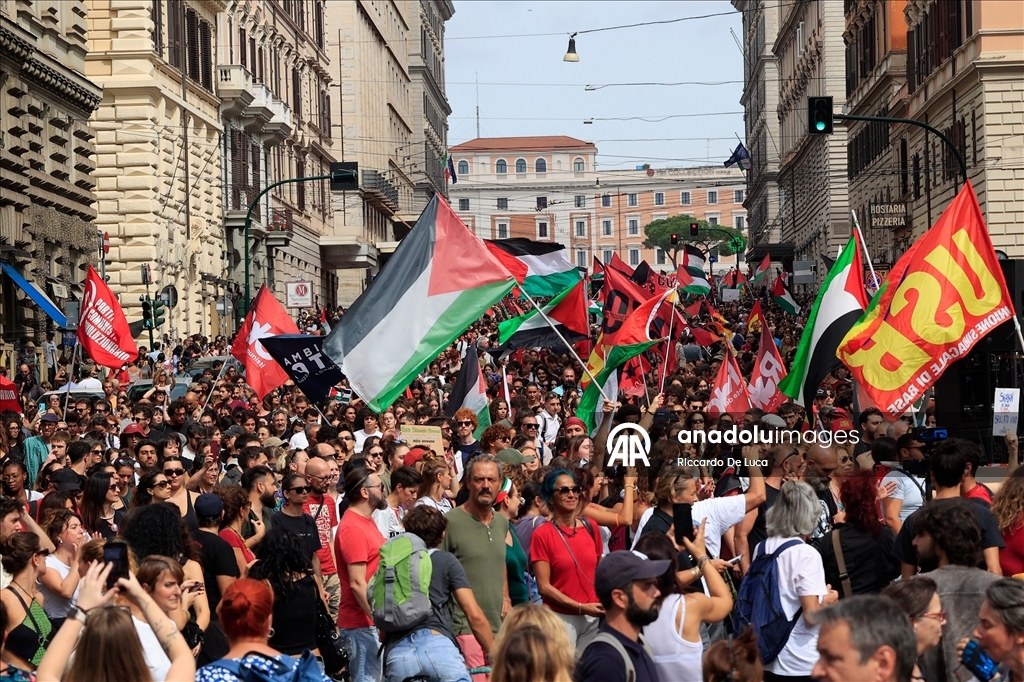 İtalya'da Gazze için genel greve gidildi
