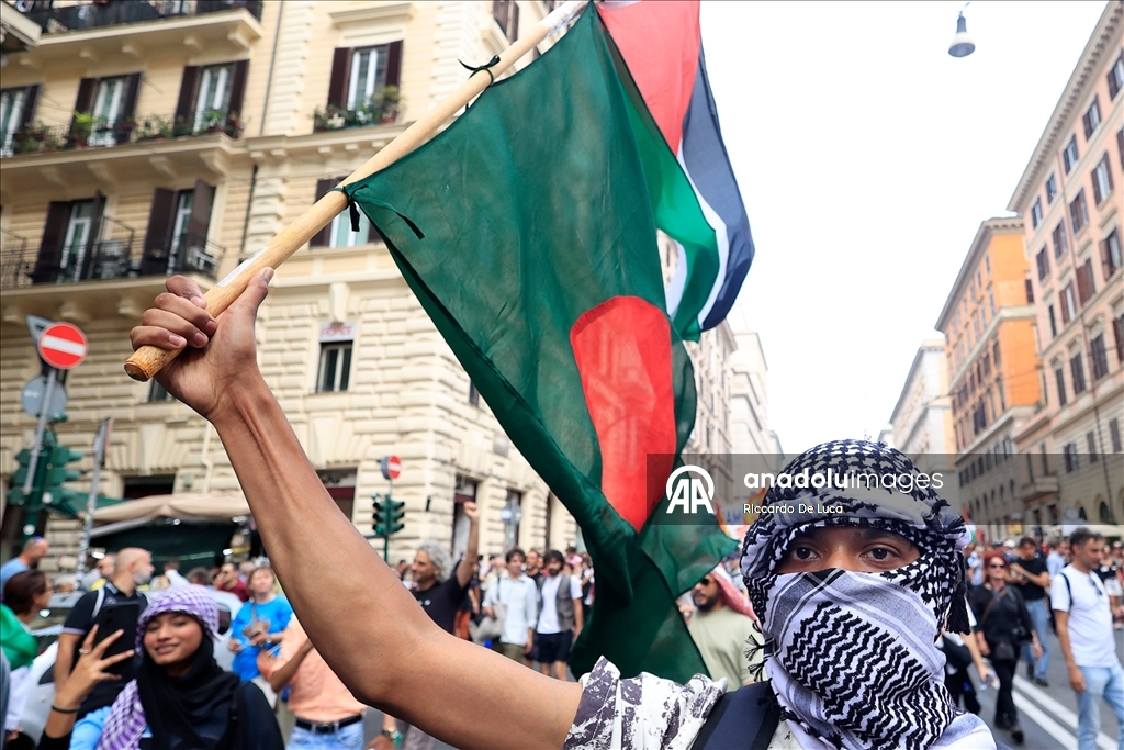 İtalya'da Gazze için genel greve gidildi