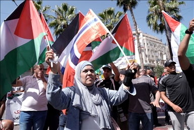 فلسطينيون يشيدون بالاعترافات بدولتهم ويطالبون بخطوات لتجسيدها