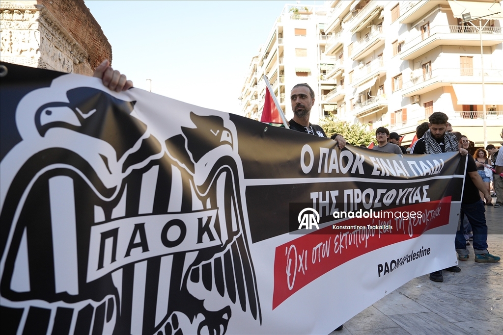 PAOK taraftarları İsrail takımlarının spor etkinliklerine katılmasını protesto etti