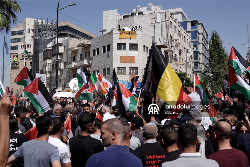 В Рамалле прошла акция в поддержку Палестины и в знак протеста против атак на Газу