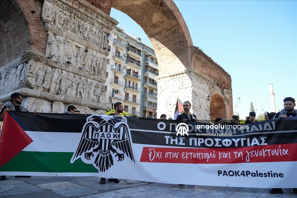 PAOK taraftarları İsrail takımlarının spor etkinliklerine katılmasını protesto etti