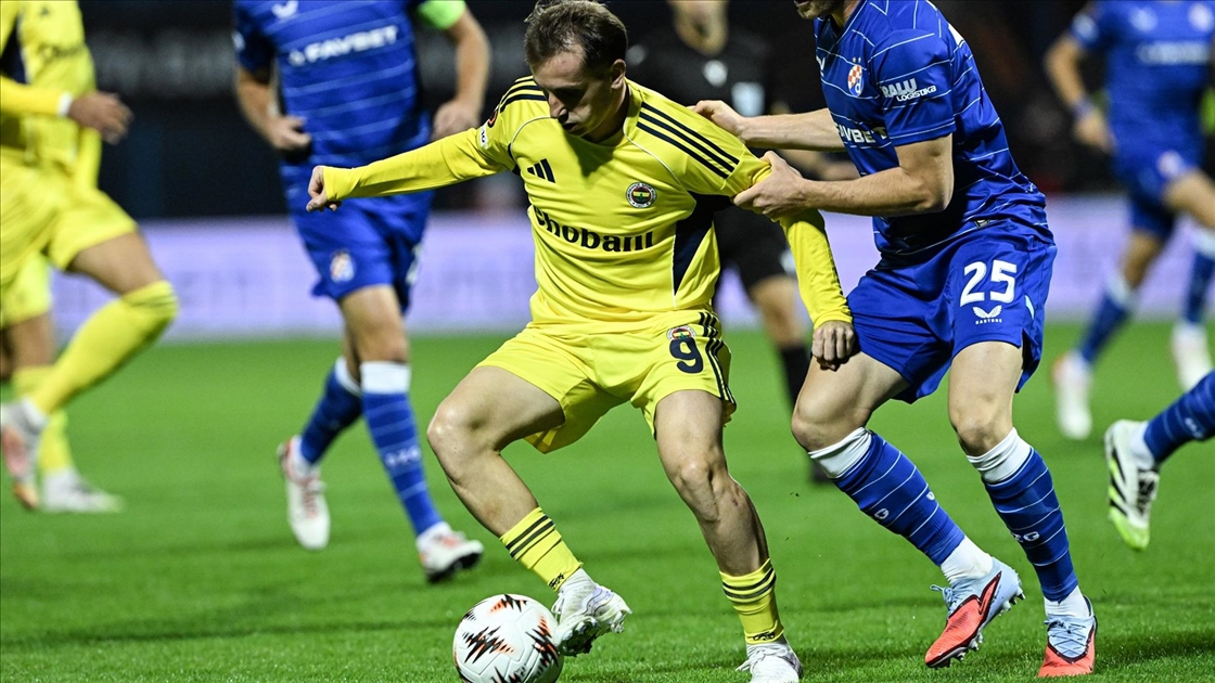 Fenerbahçe, UEFA Avrupa Ligi'ne Dinamo Zagreb mağlubiyetiyle başladı