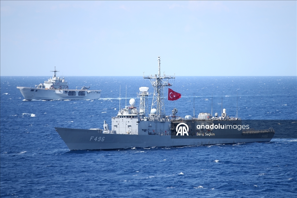 Турецкие ВМС участвуют в учениях НАТО «Neptune Strike 25.3»