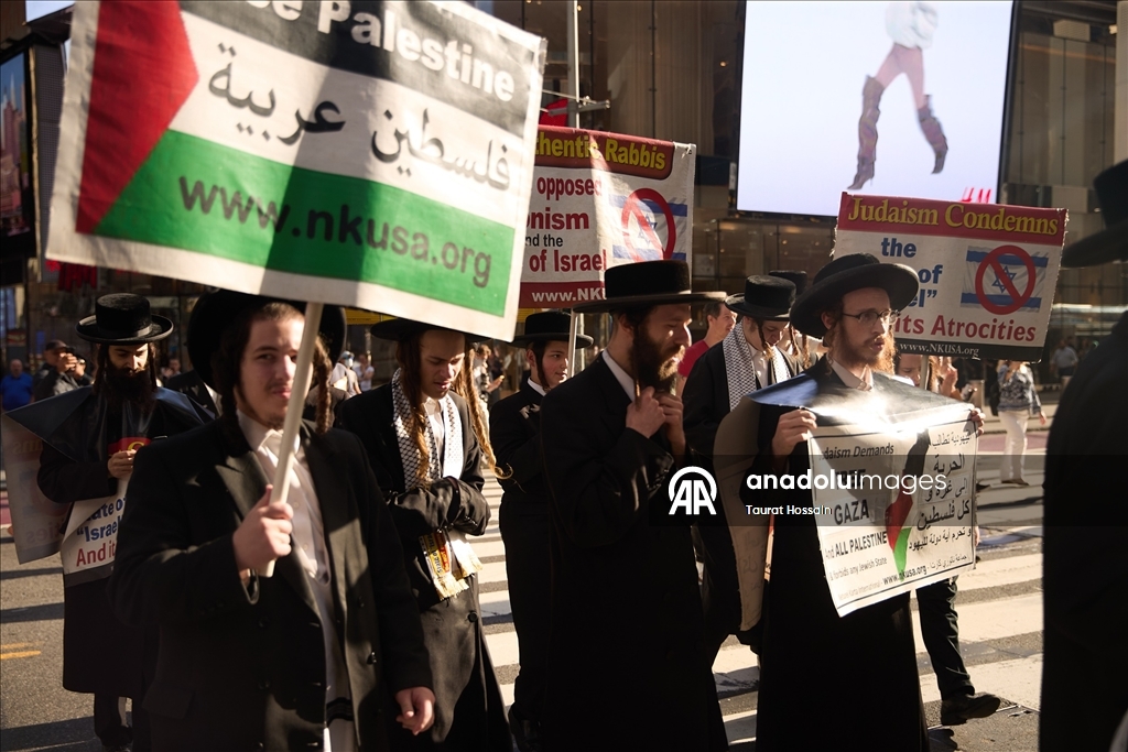 Times Meydanı'nda Netanyahu protestosu