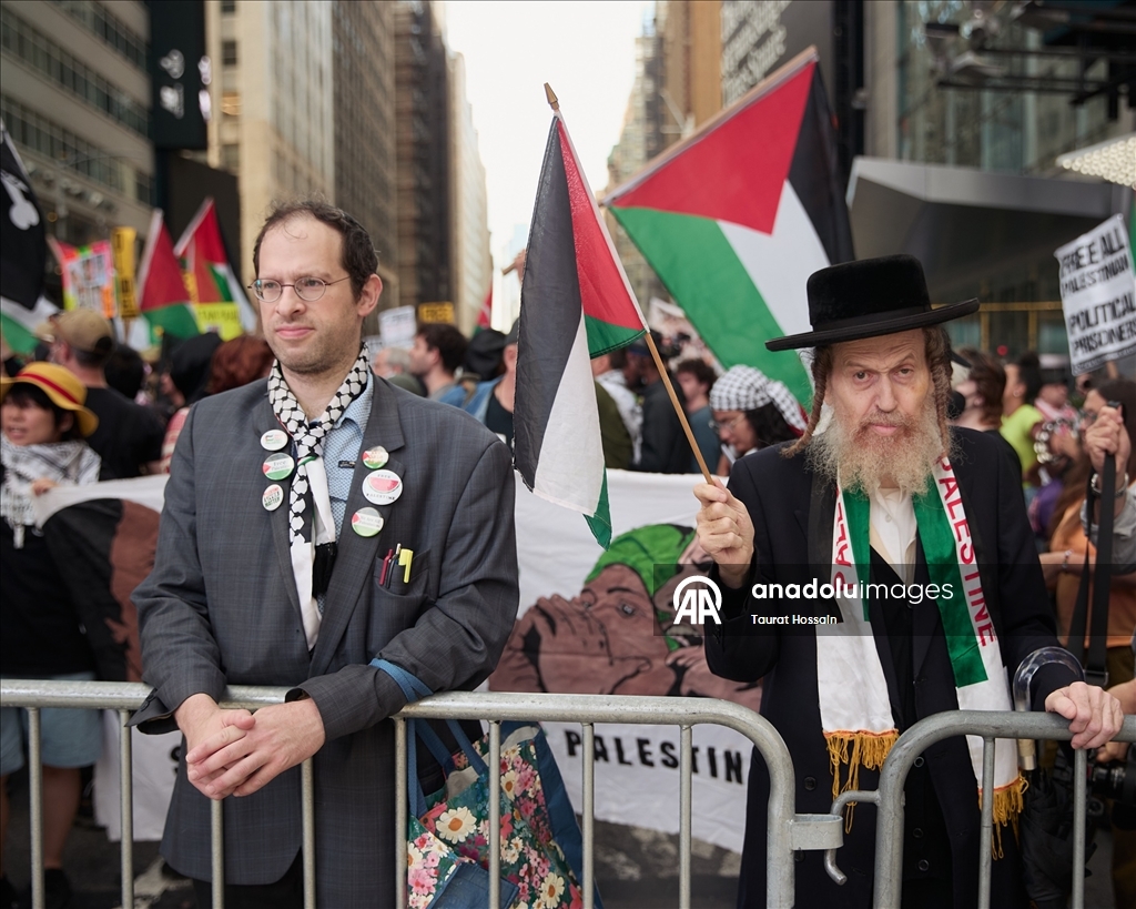 Times Meydanı'nda Netanyahu protestosu