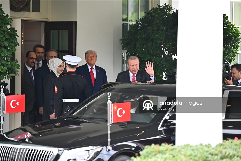 أردوغان يغادر البيت الأبيض عقب مباحثاته مع ترامب