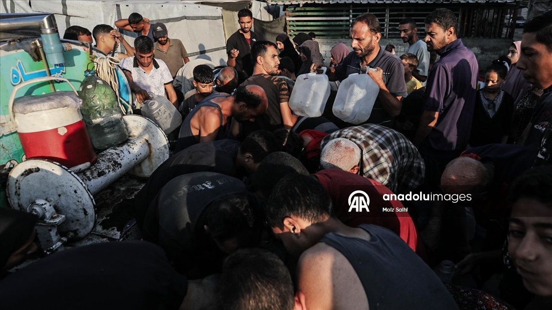 İsrail saldırıları altındaki Gazze'de su krizi sürüyor