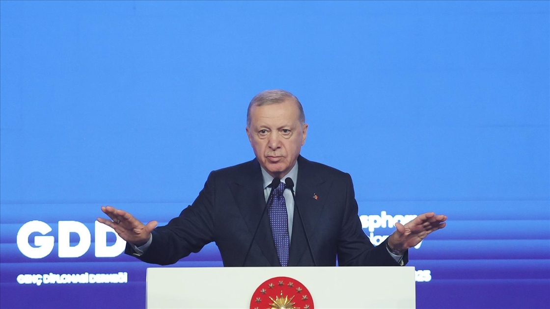 Cumhurbaşkanı Erdoğan "Bosphorus Diplomasi Forumu"na katıldı