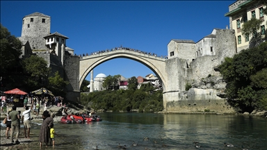 Bosna Hersek'te Osmanlı mirası köprüye ev sahipliği yapan Mostar, her mevsim turistlerin uğrak noktası