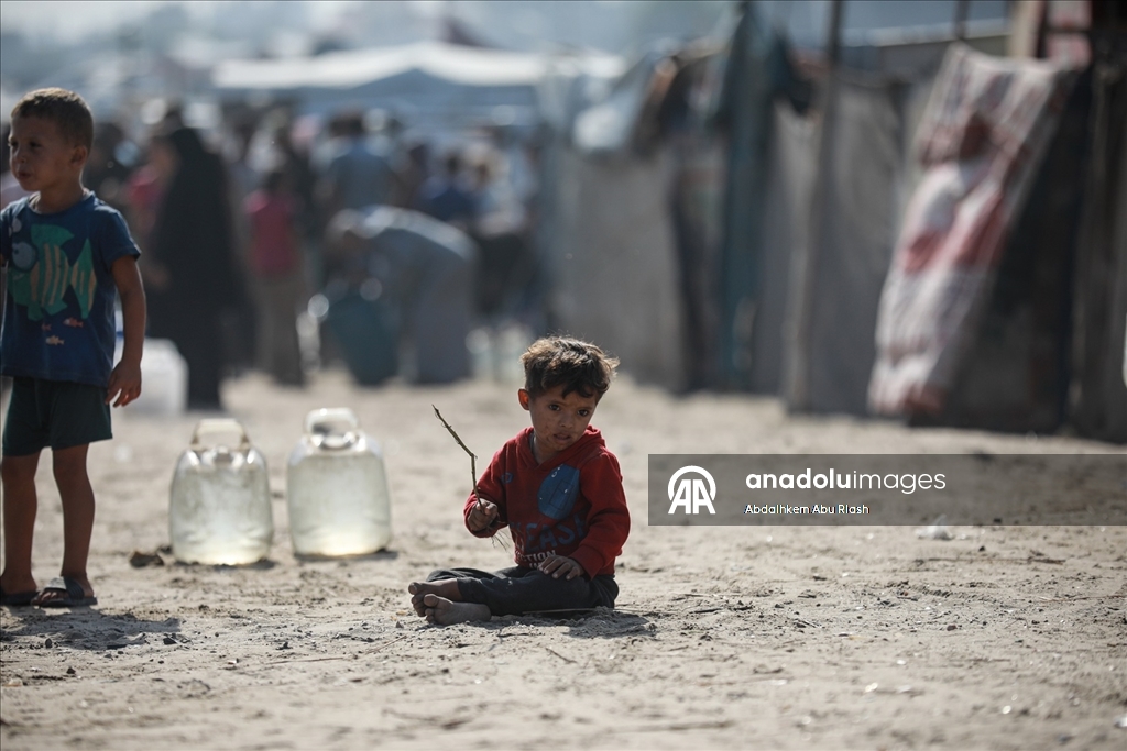 İsrail ablukası ve saldırıları altındaki Gazze’de Filistinliler temel ihtiyaçlardan mahrum kalıyor