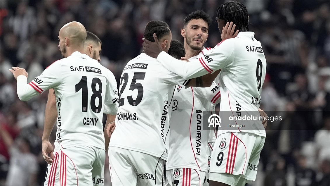 Beşiktaş 3 puanı 3 golle aldı