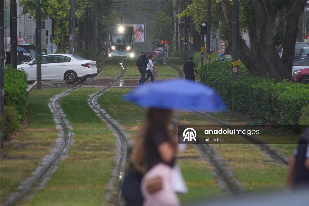 İzmir'de 121 gün sonra yağmur yağdı