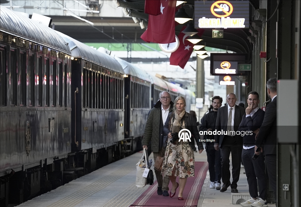 Paris'ten yola çıkan Orient Express, yılın ikinci seferi için İstanbul'a geldi