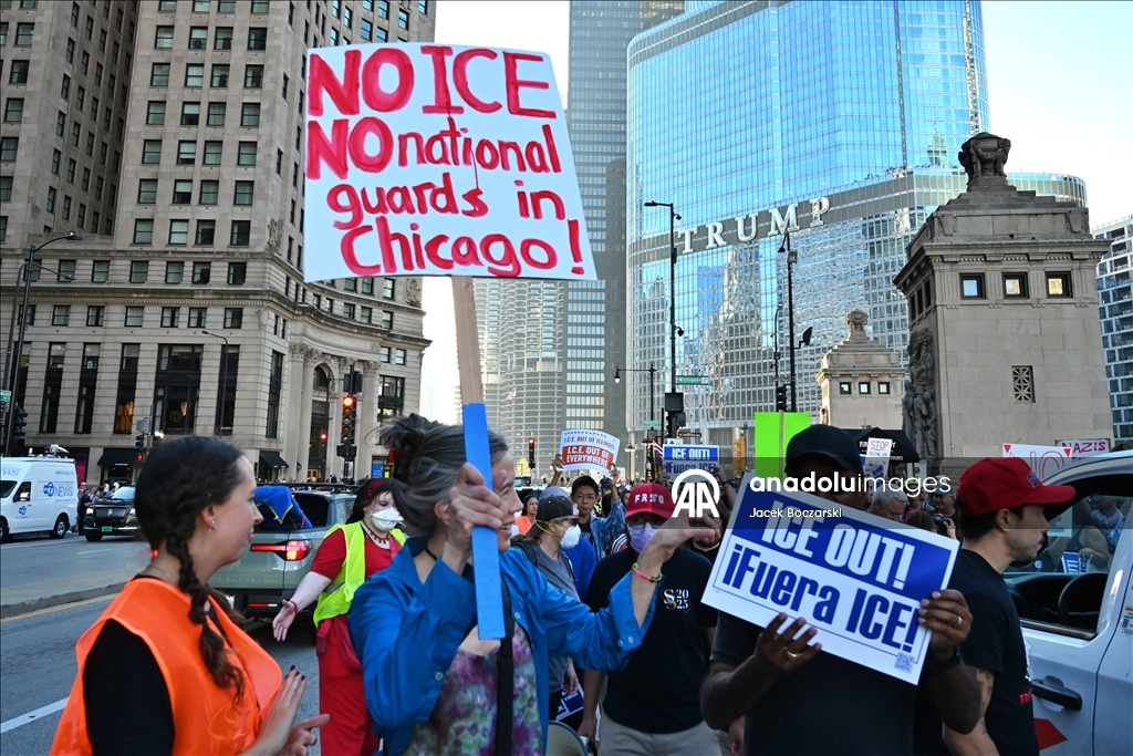 Protesters rally in Chicago against ICE, military presence