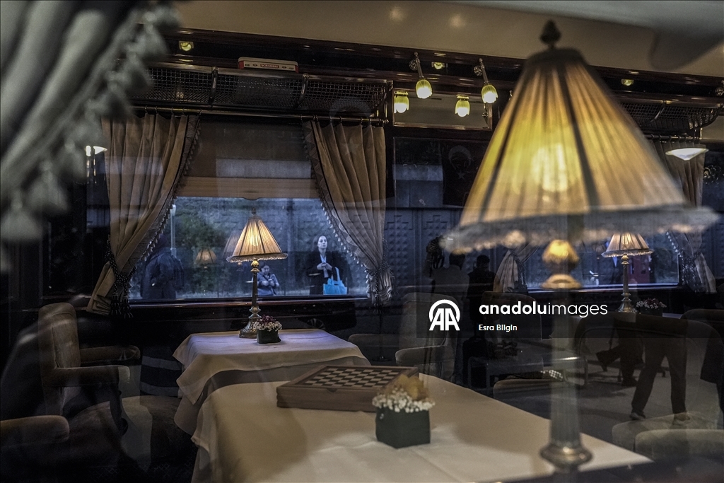 Paris'ten yola çıkan Orient Express, yılın ikinci seferi için İstanbul'a geldi