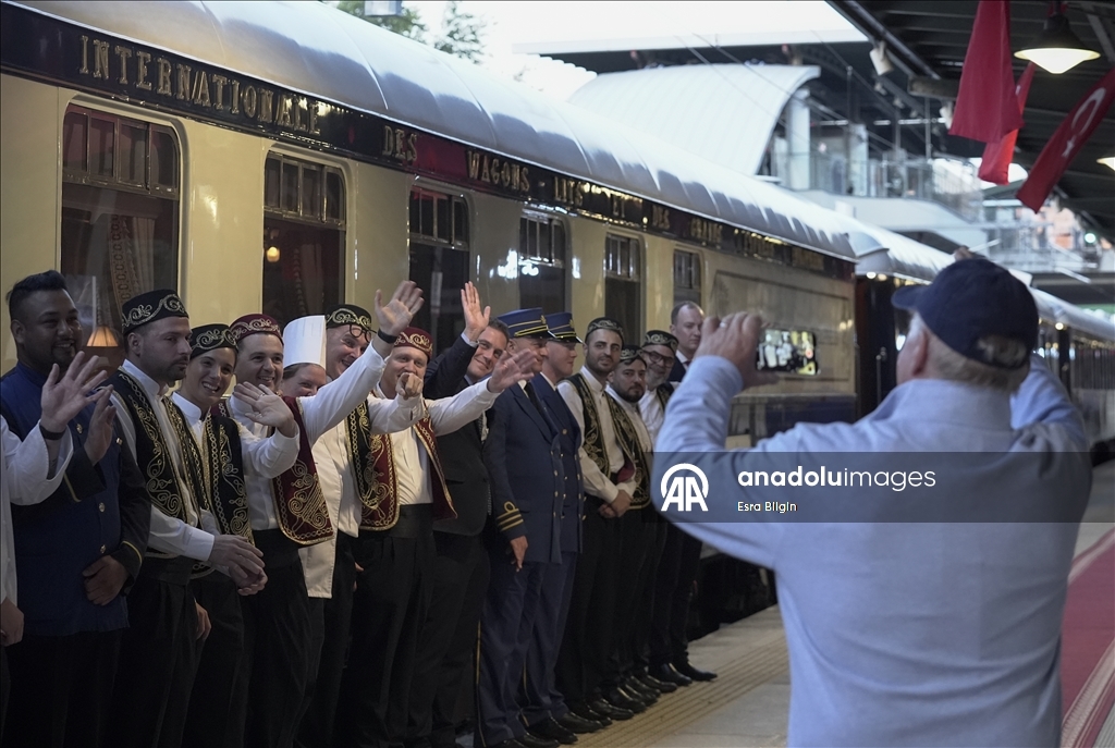 Paris'ten yola çıkan Orient Express, yılın ikinci seferi için İstanbul'a geldi