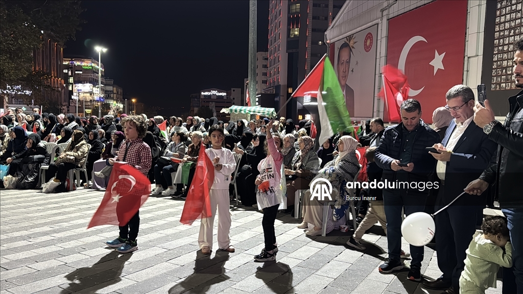 Bursa'da İsrail'in Küresel Sumud Filosu'na saldırıları protesto edildi