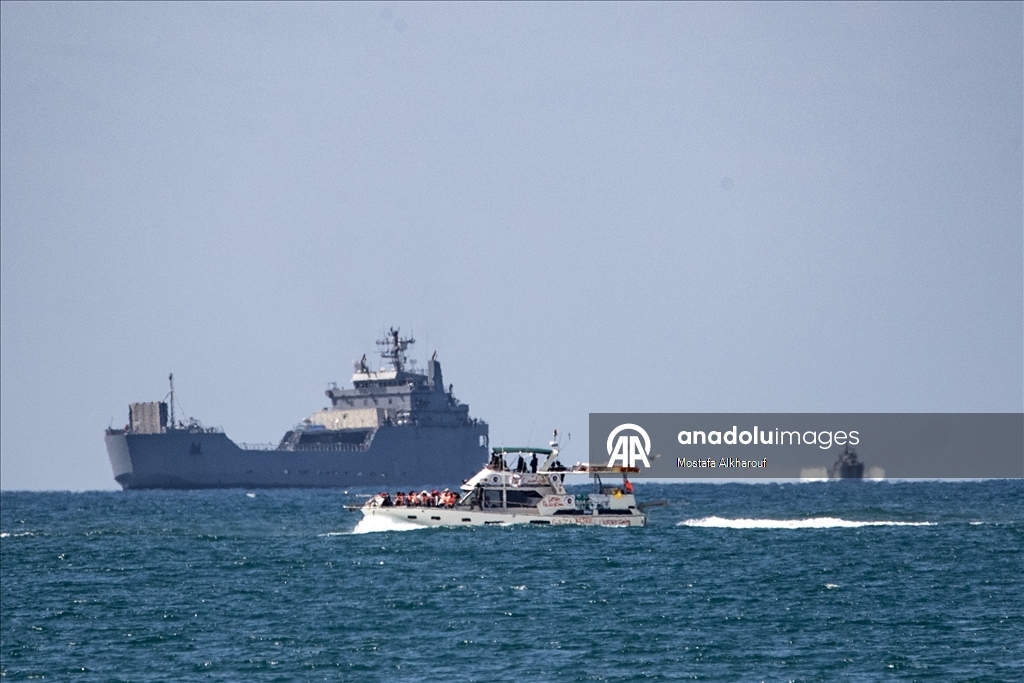 İsrail'in yasa dışı alıkoyduğu Küresel Sumud Filosu'ndaki bazı gemiler ve aktivistler Aşdod Limanı'na getirildi