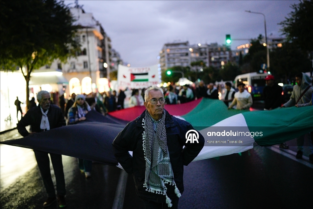 Продолжаются протесты против атаки Израиля на флотилию Global Sumud 12