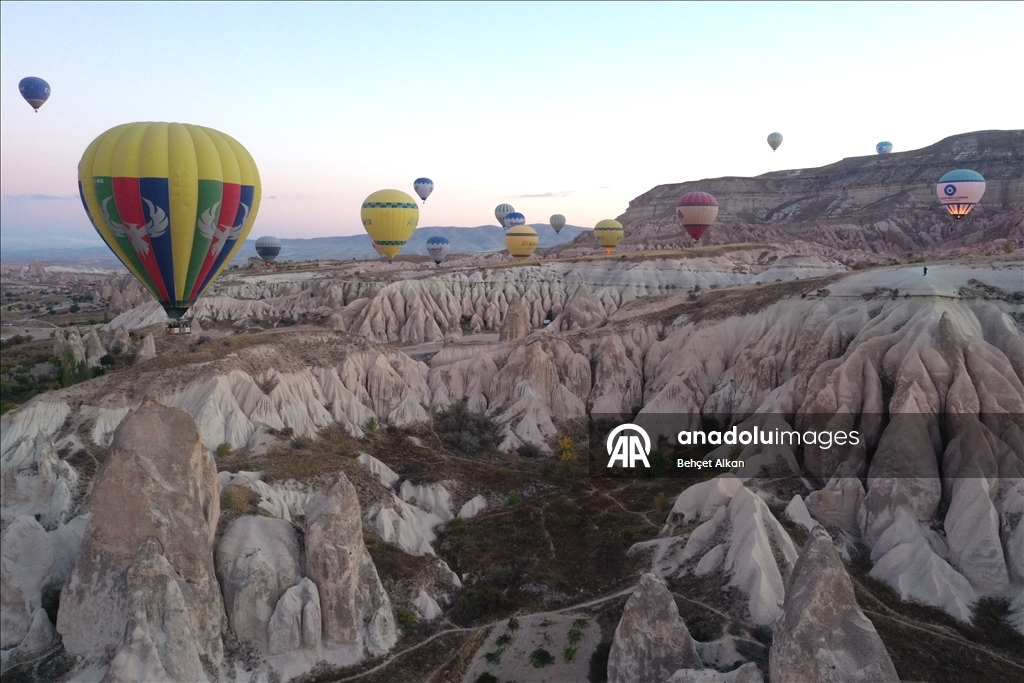 Chinese tourists flock to Cappadocia during "Golden Week" holiday