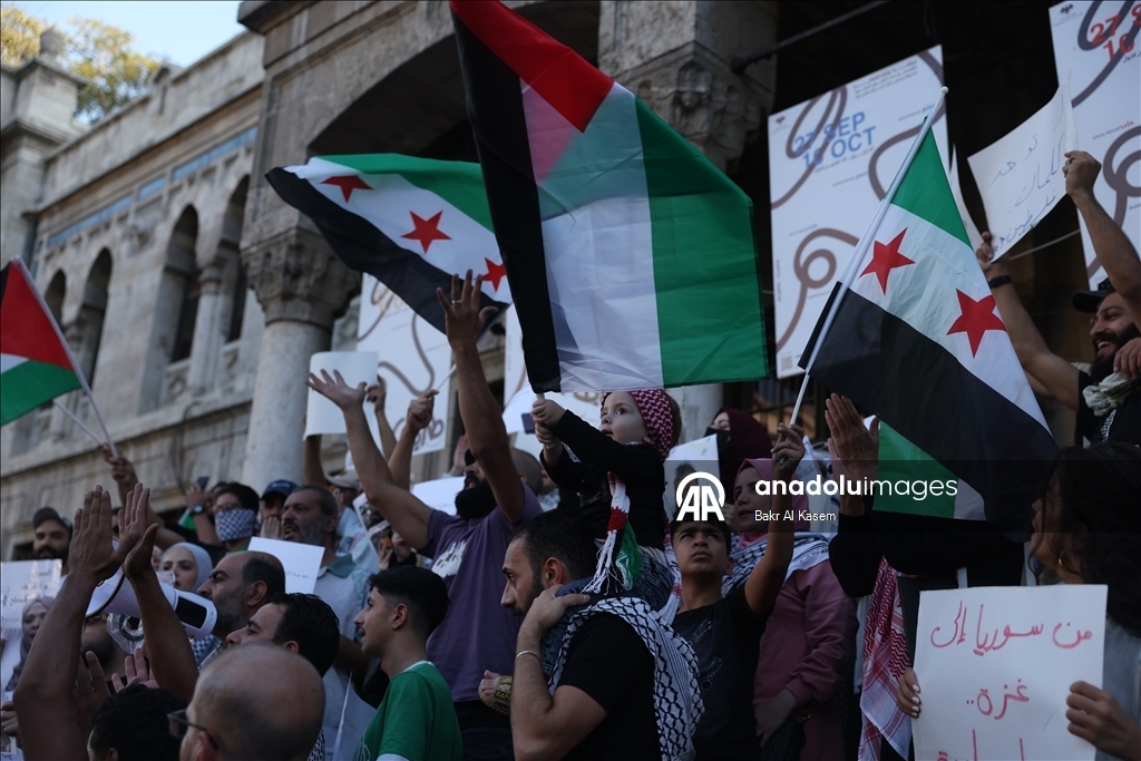 Продолжаются протесты против атаки Израиля на флотилию Global Sumud 24