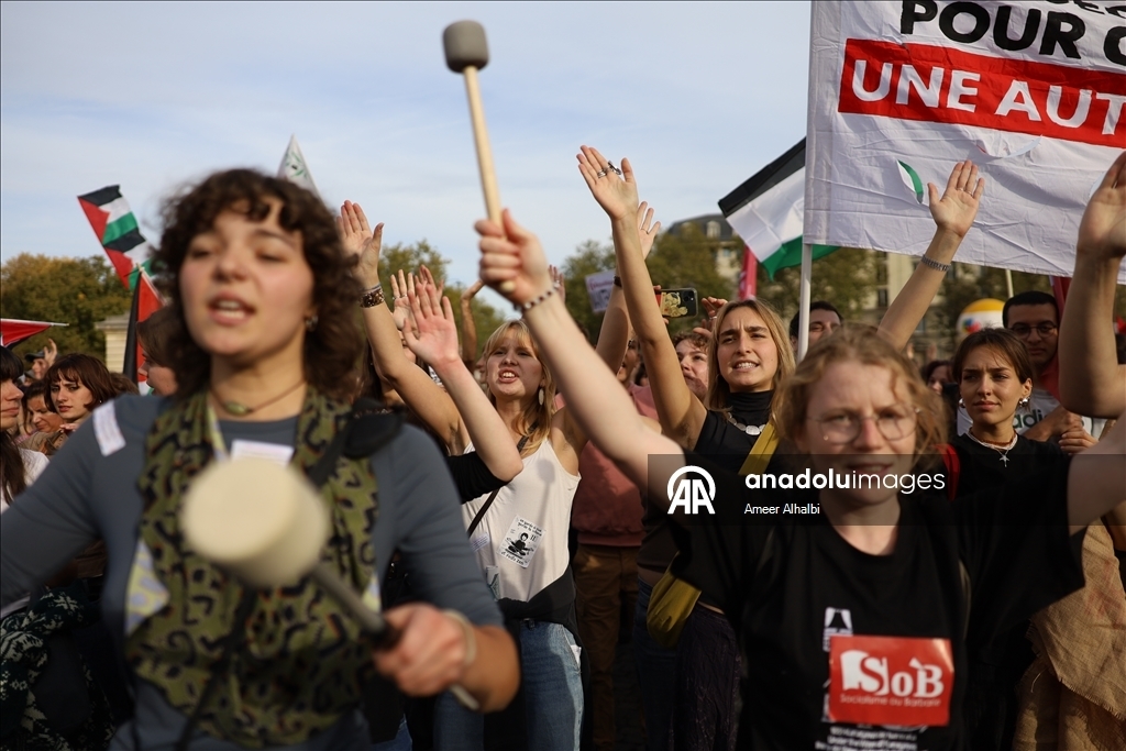 Продолжаются протесты против атаки Израиля на флотилию Global Sumud 28