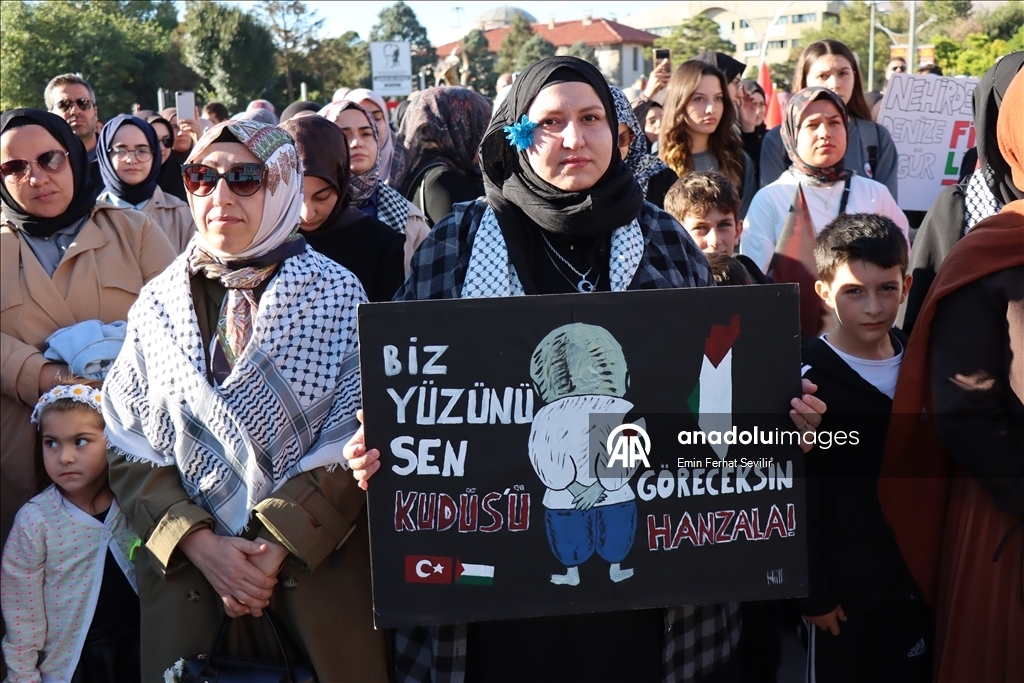Атака Израиля на флотилию Global Sumud вызвала протесты по всей Турции 14