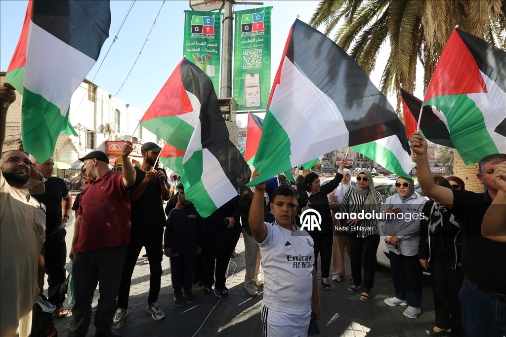 Продолжаются протесты против атаки Израиля на флотилию Global Sumud 31