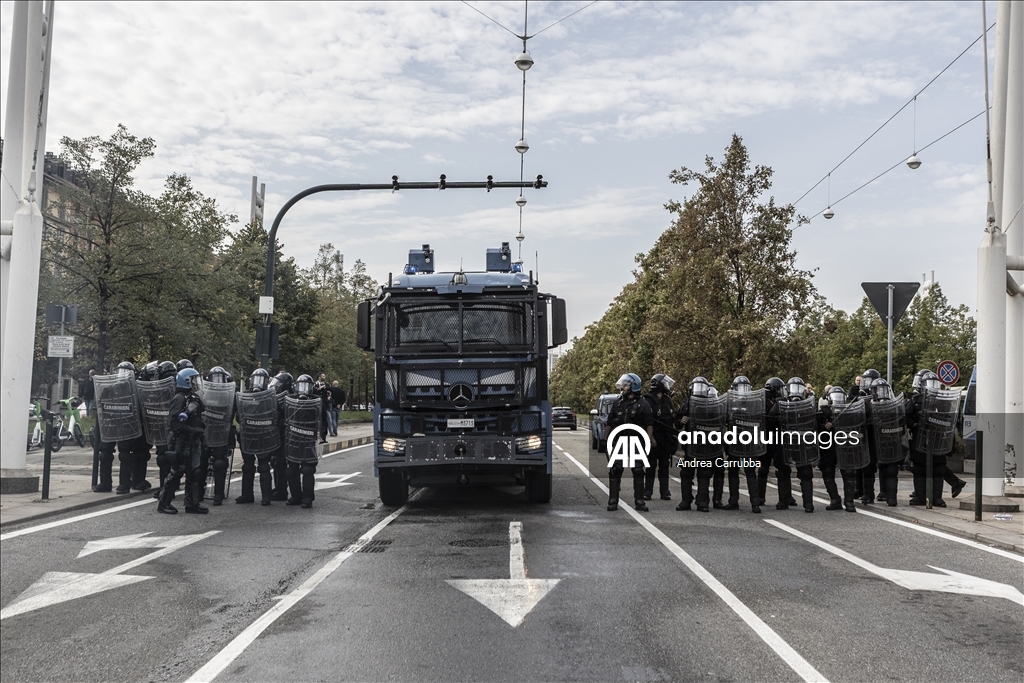 İtalya’da İsrail’in Küresel Sumud Filosu’na saldırısını protesto etmek üzere genel greve gidildi