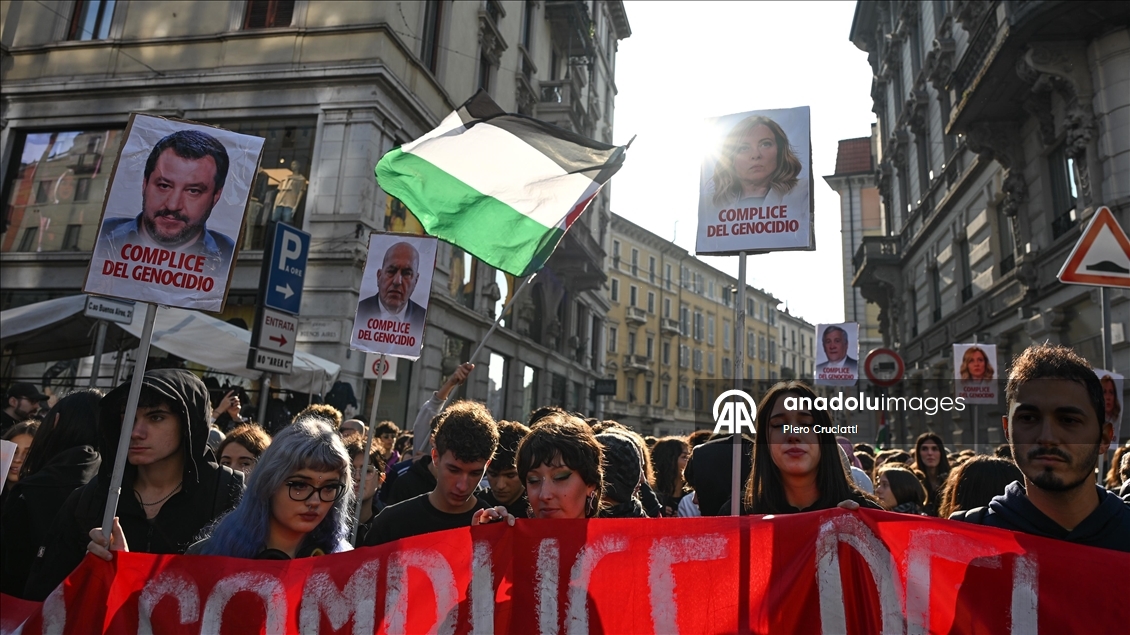 İtalya'da İsrail'in Küresel Sumud Filosu'na saldırıları protesto edildi 