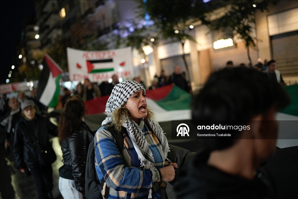 Продолжаются протесты против атаки Израиля на флотилию Global Sumud 10