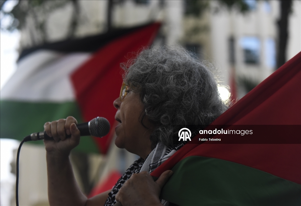Protests against Israel's attacks on the Global Sumud Flotilla in Rio de Janeiro