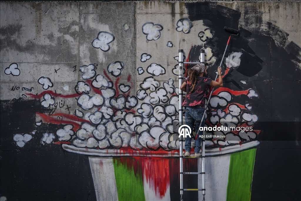Artist Axel Mengu’s mural in Istanbul condemns global silence on Gaza