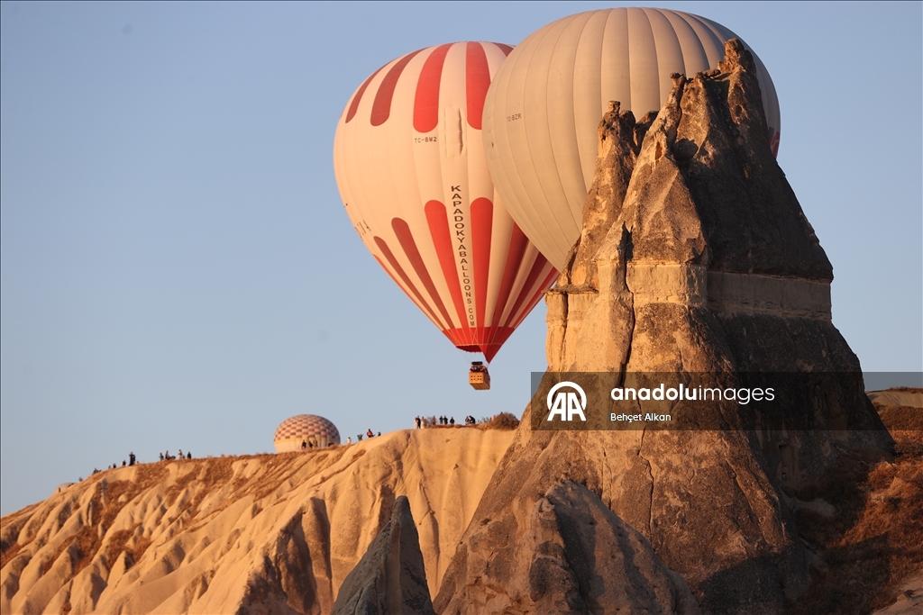 Chinese tourists flock to Cappadocia during "Golden Week" holiday