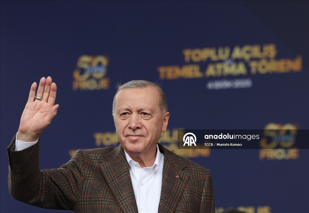 Cumhurbaşkanı ve AK Parti Genel Başkanı Erdoğan, Sultanbeyli Toplu Açılış ve Temel Atma Töreni'ne katıldı