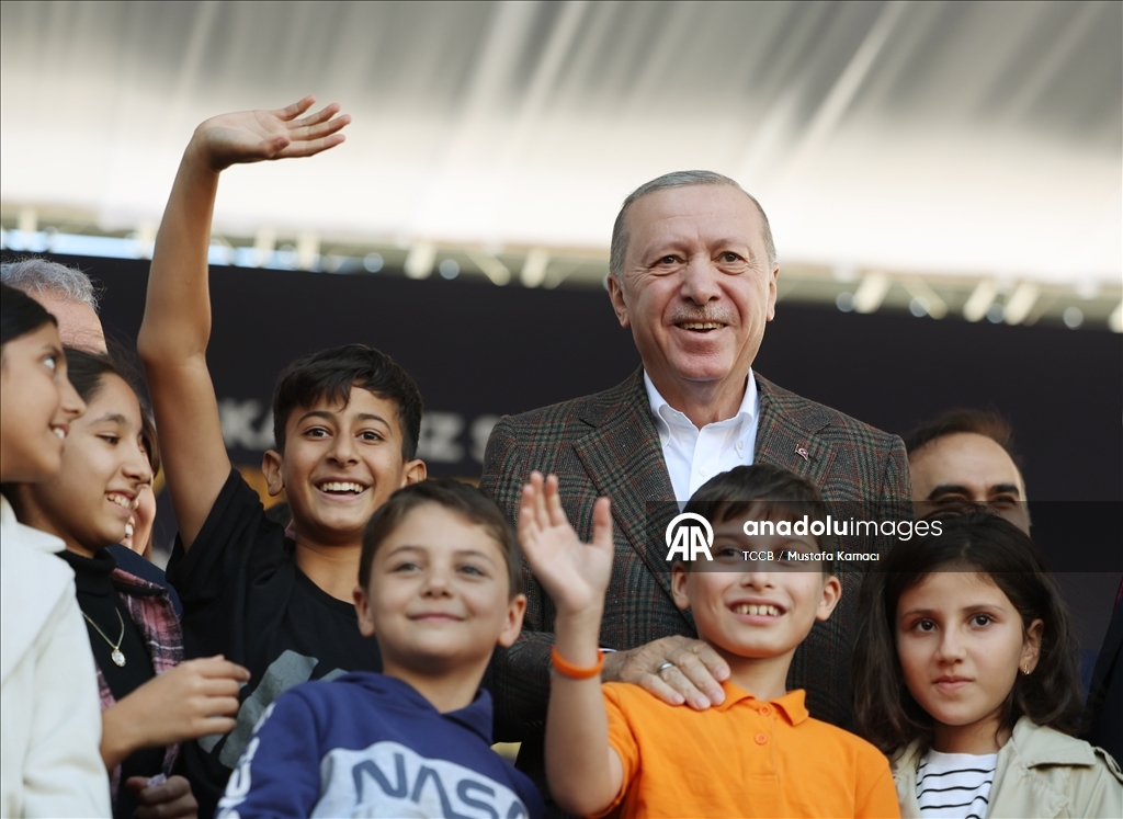 Cumhurbaşkanı ve AK Parti Genel Başkanı Erdoğan, Sultanbeyli Toplu Açılış ve Temel Atma Töreni'ne katıldı