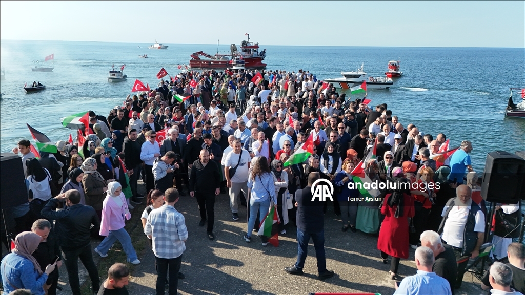 بحارة أتراك ينطلقون بسفنهم إلى البحر الأسود في فعالية لدعم فلسطين
