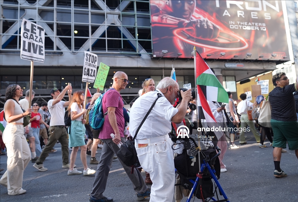 New York’ta Filistin’le dayanışma gösterisi düzenlendi 13