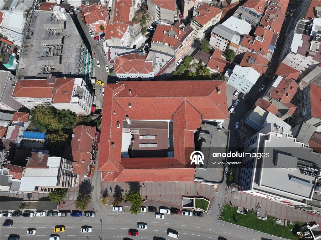 Bursa'nın simgelerinden Ahmet Vefik Paşa Bursa Devlet Tiyatrosu binası 85 senedir ayakta