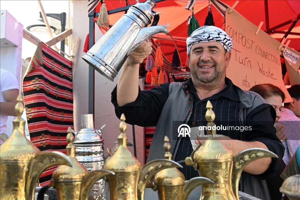 "يوم الدبس".. إحياء للتراث وإنعاش للاقتصاد في راشيا اللبنانية 