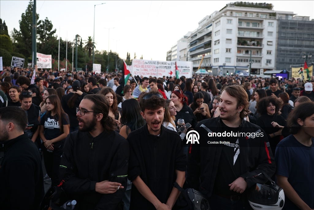 اليونان وصربيا.. مظاهرات دعما لأسطول الصمود وتنديدا بالإبادة في غزة