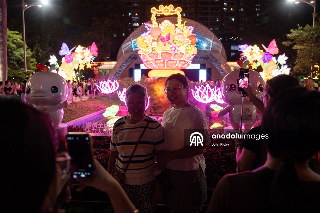 أضواء وفوانيس.. غونجو الصينية تحتفل بمهرجان منتصف الخريف