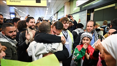 İsrail'de alıkonulan dört Hollandalı aktivist yurda döndü