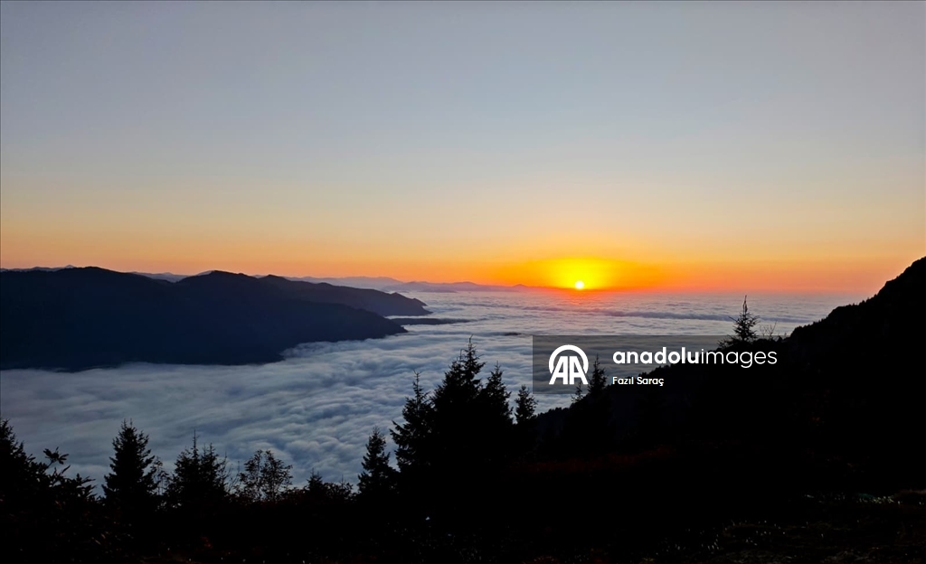 Sis Dağı'nda gün batımı