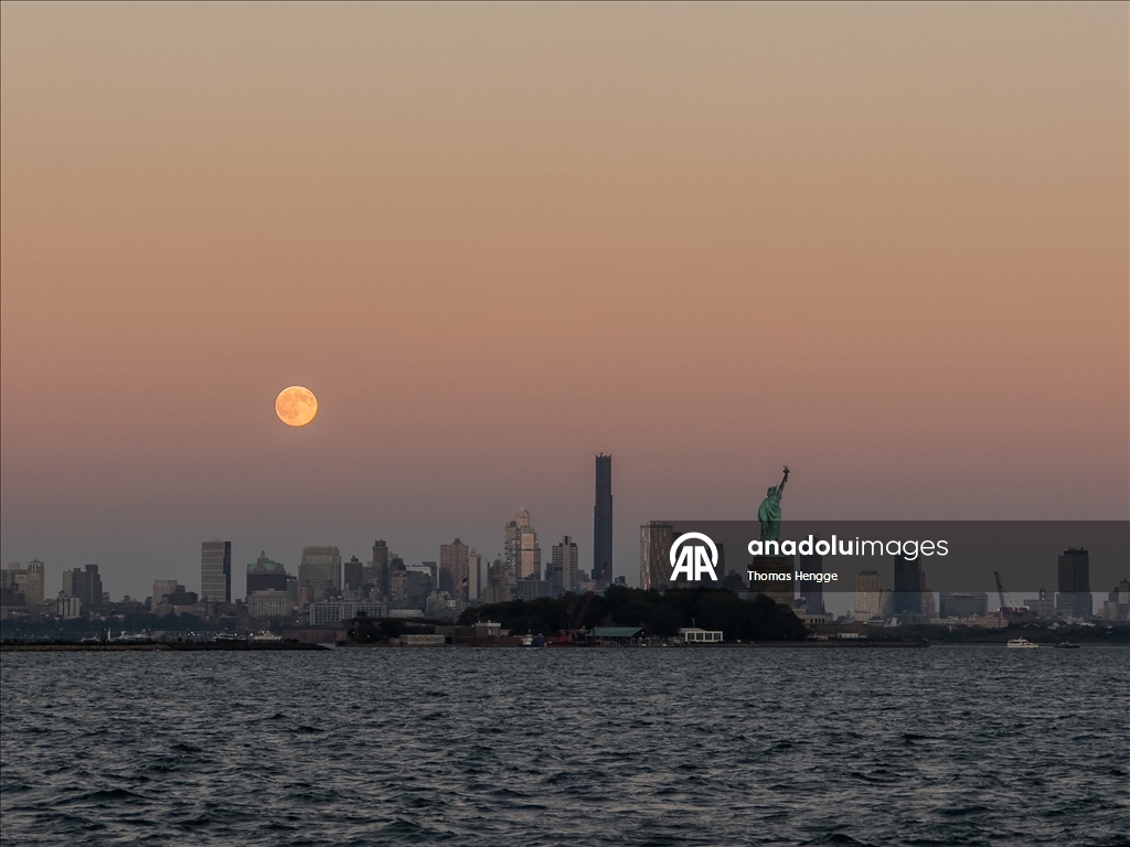 Harvest Supermoon NYC