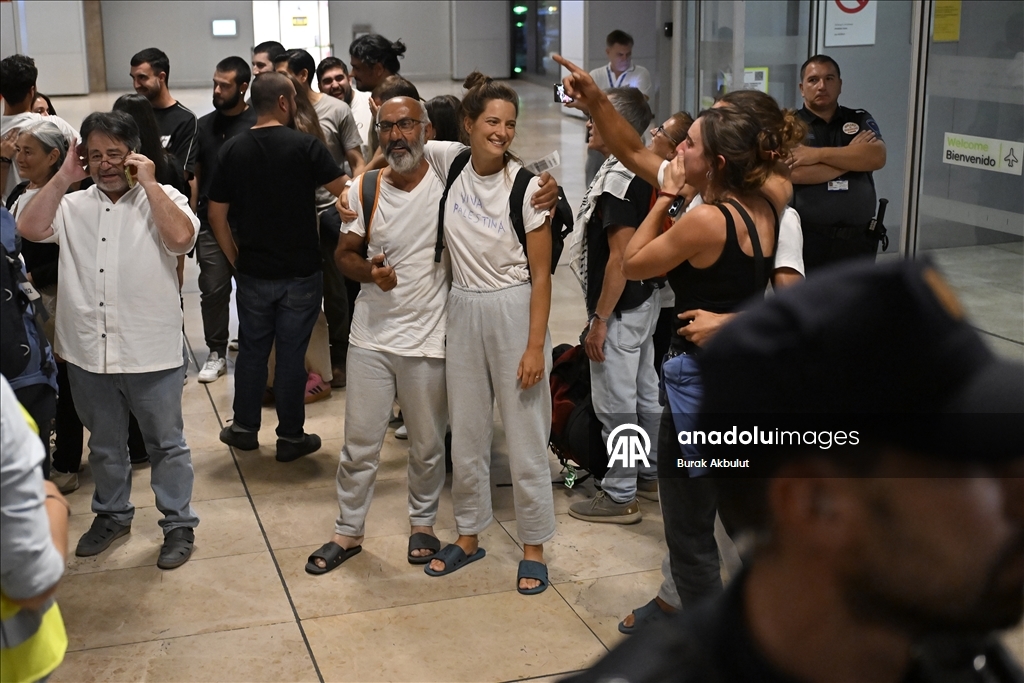 В Мадрид прибыли 29 активистов флотилии Global Sumud