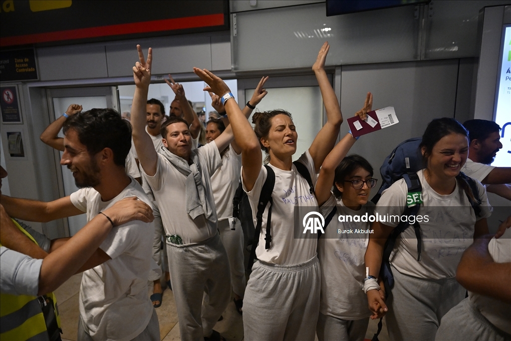 В Мадрид прибыли 29 активистов флотилии Global Sumud